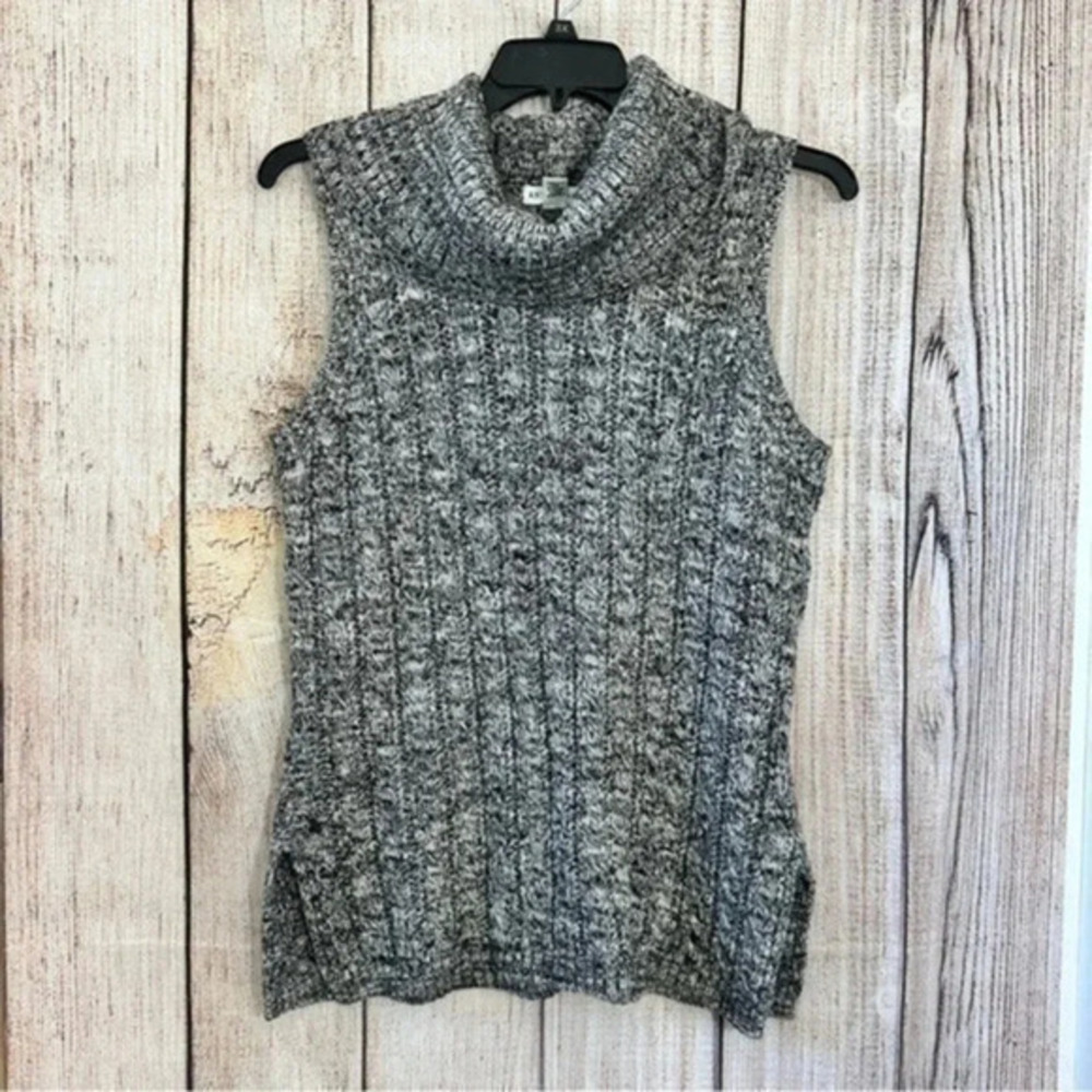 NWT Artisan Ny women’s turtleneck Knitted Sweater size Large